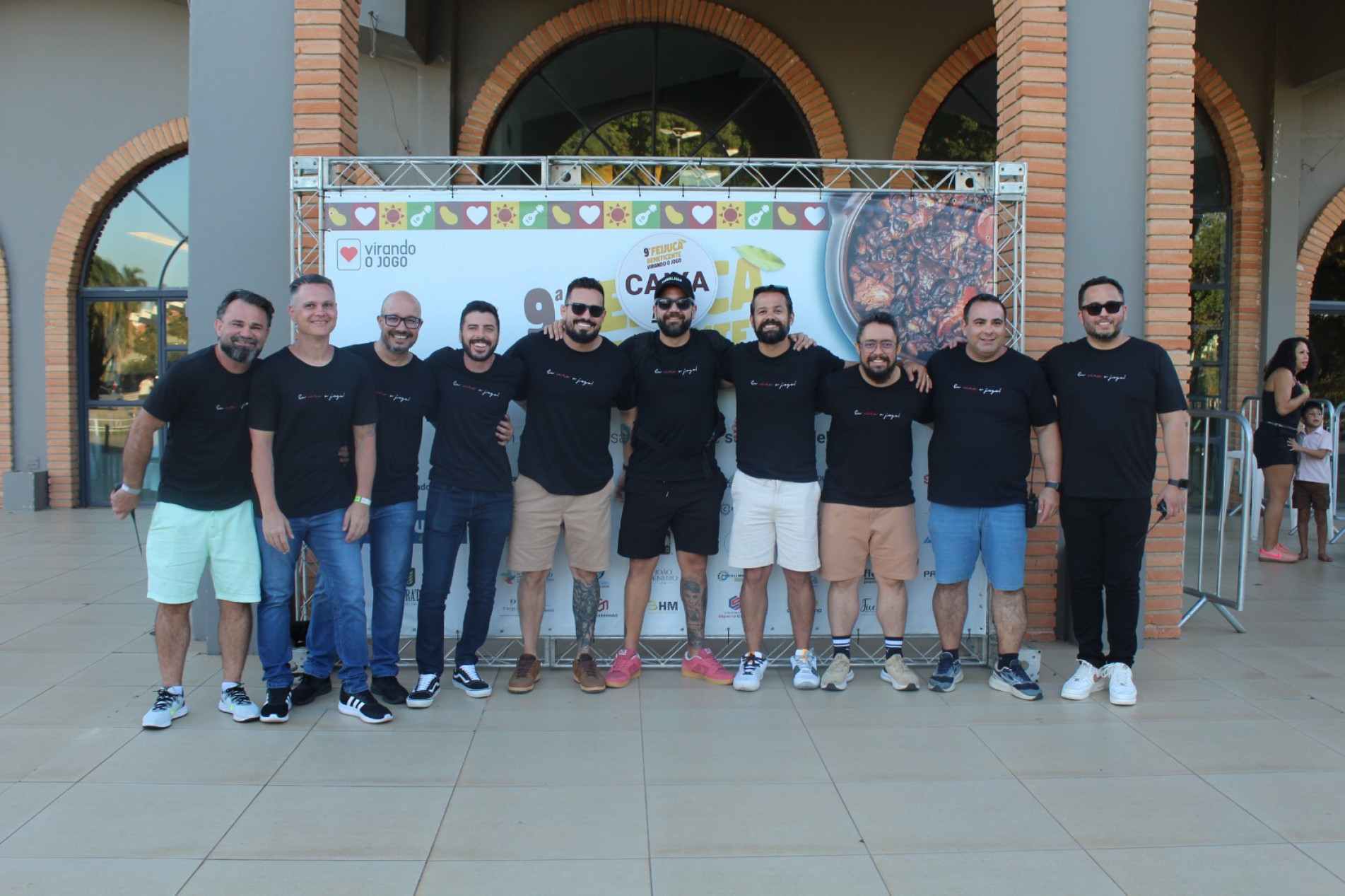 9ª Feijoada Beneficente do Virando o Jogo reúne o públicono Salão do Lar Escola Monteiro Lobato, em Sorocaba