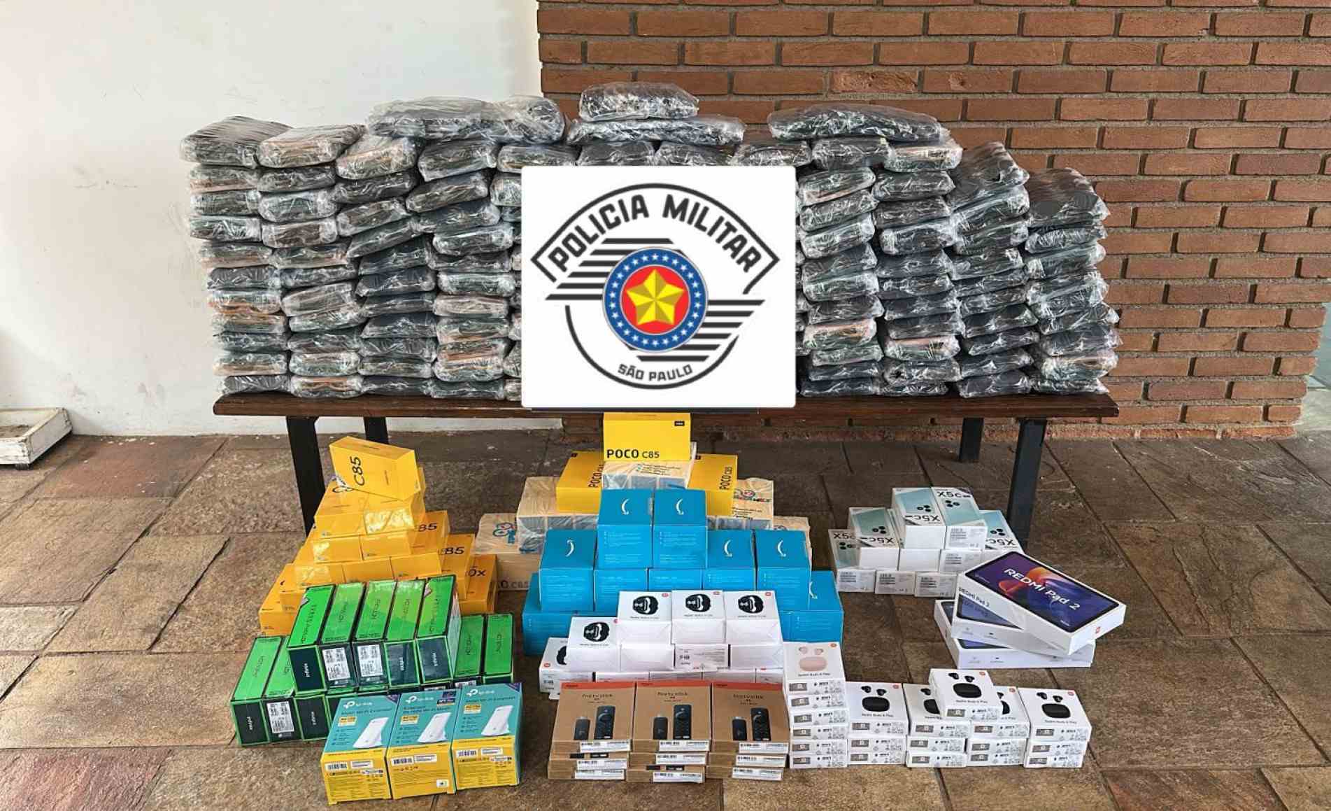 Itens em questão apreendidos durante fiscalização de ónibus que vinha de assunção no Paraguai 