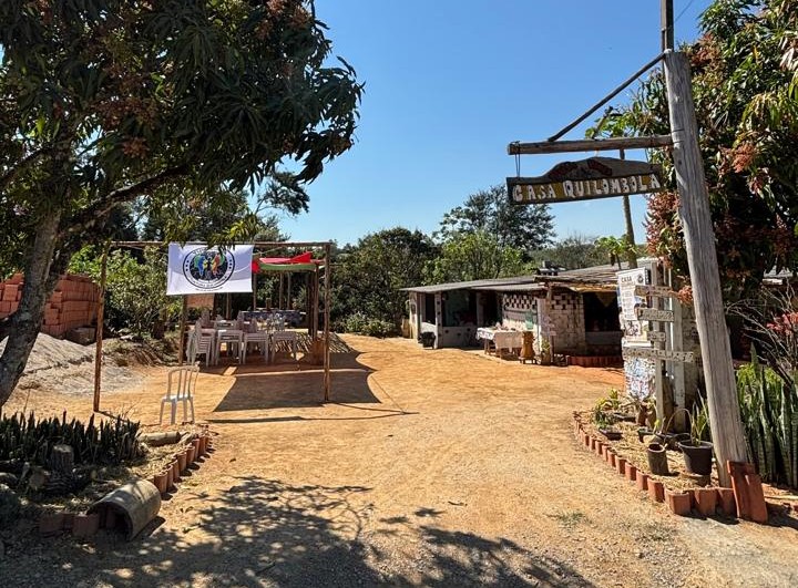 O curso contará com encontros presenciais no território do Quilombo Caxambú