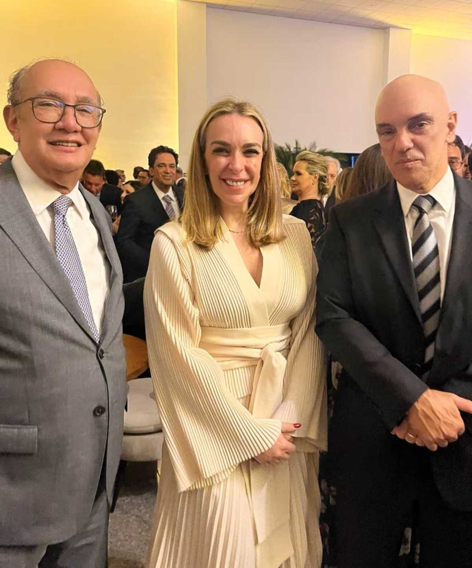 Lobista Roberta Luchsinger com os ministros do STF Gilmar Mendes e Alexandre de Moraes