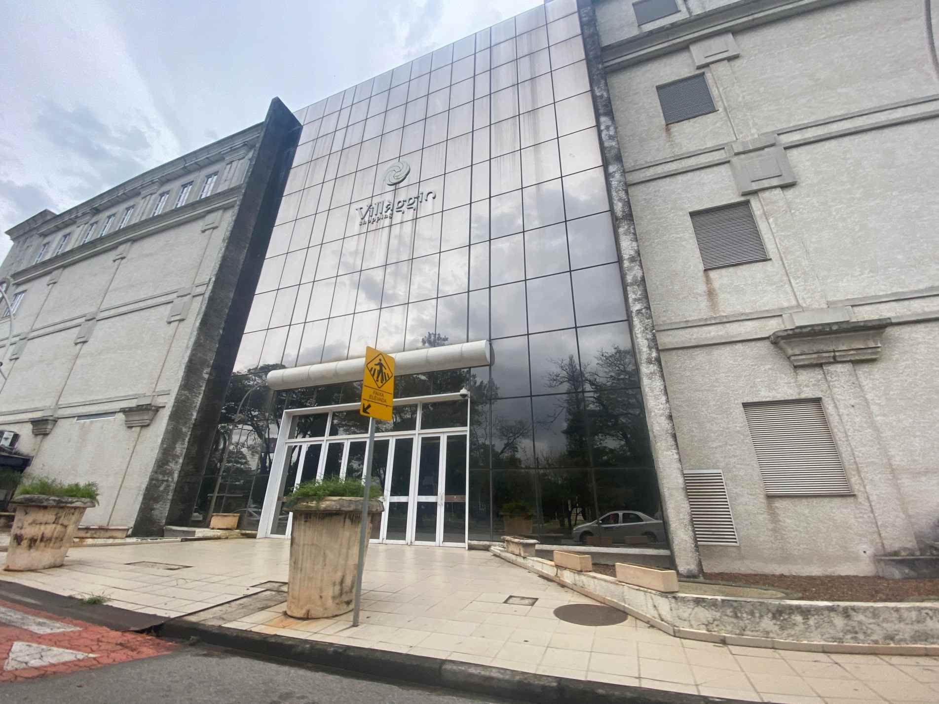 Shopping center, localizado no Jardim Santa Rosália, funcionou de 2010 a 2015
