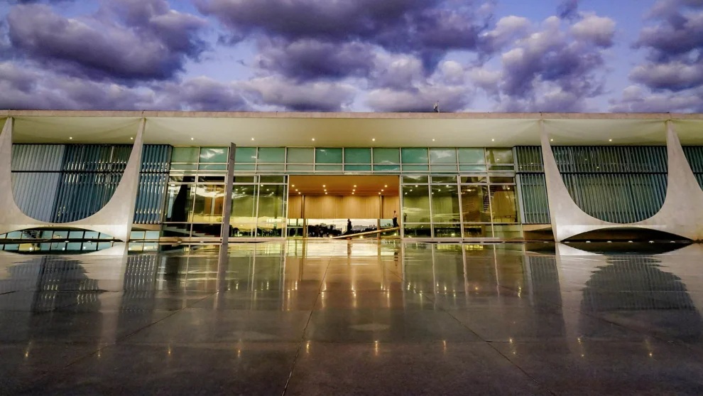 Palácio do Planalto, edifício sede da Presidência da República do Brasil, é o local destinado às atividades