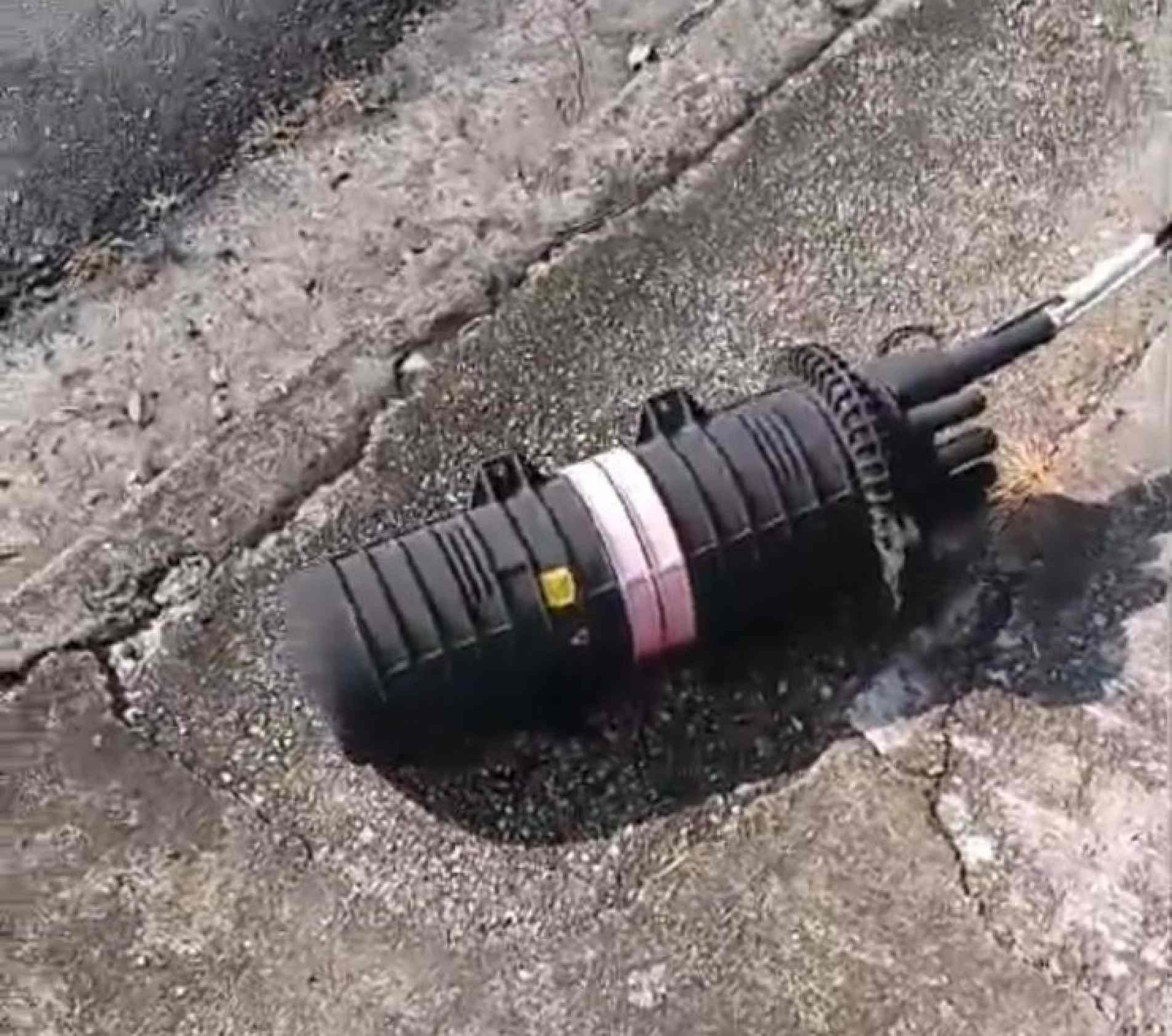 Casulo geralmente utilizado para distribuição de cabos está pendurado por fio