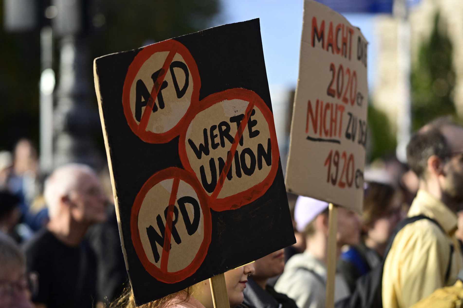 Vitória do partido AfD gerou atos de protesto