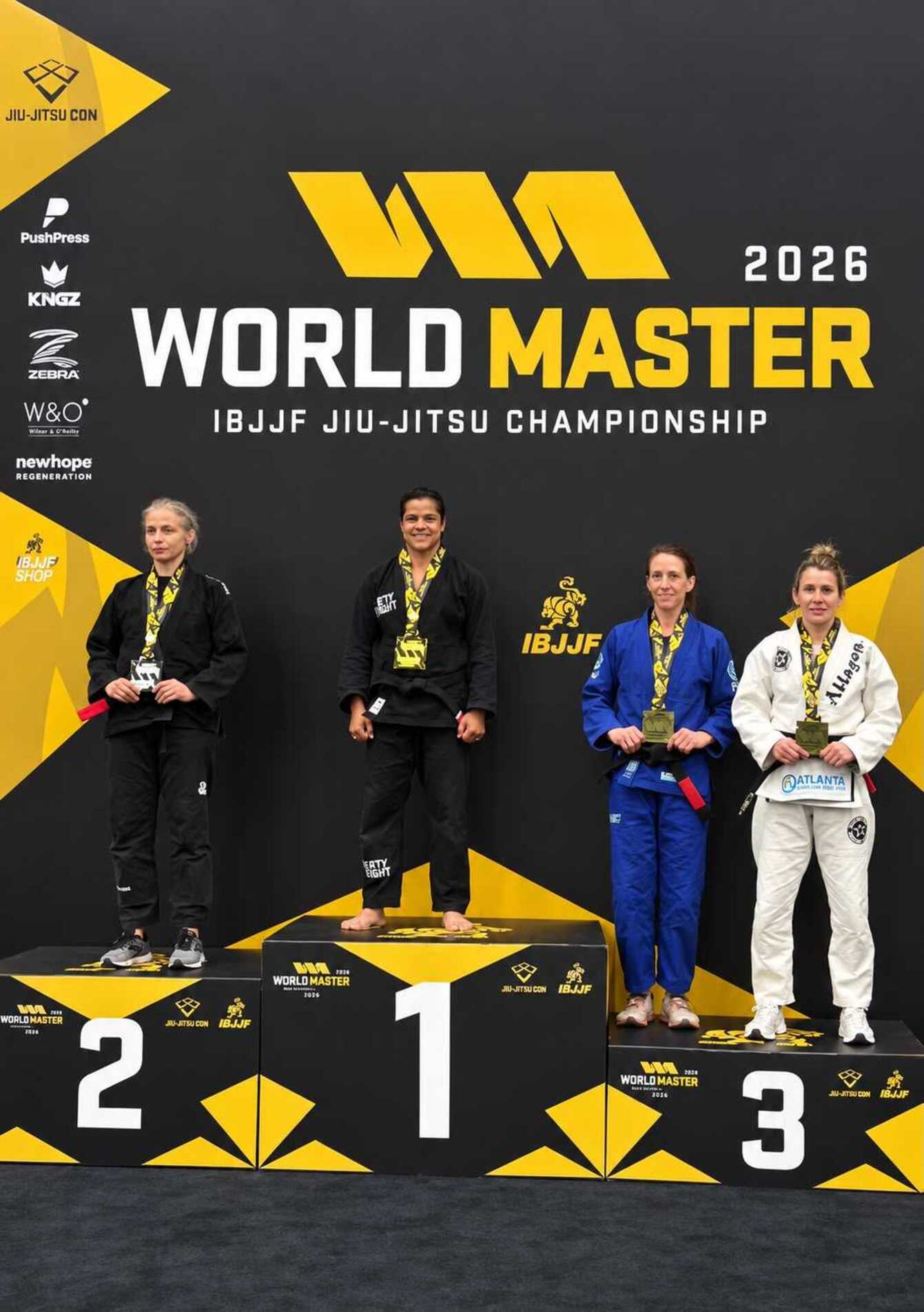 Juliana Mary conquistou o título mundial Master 3 peso-leve em sua primeira competição internacional
