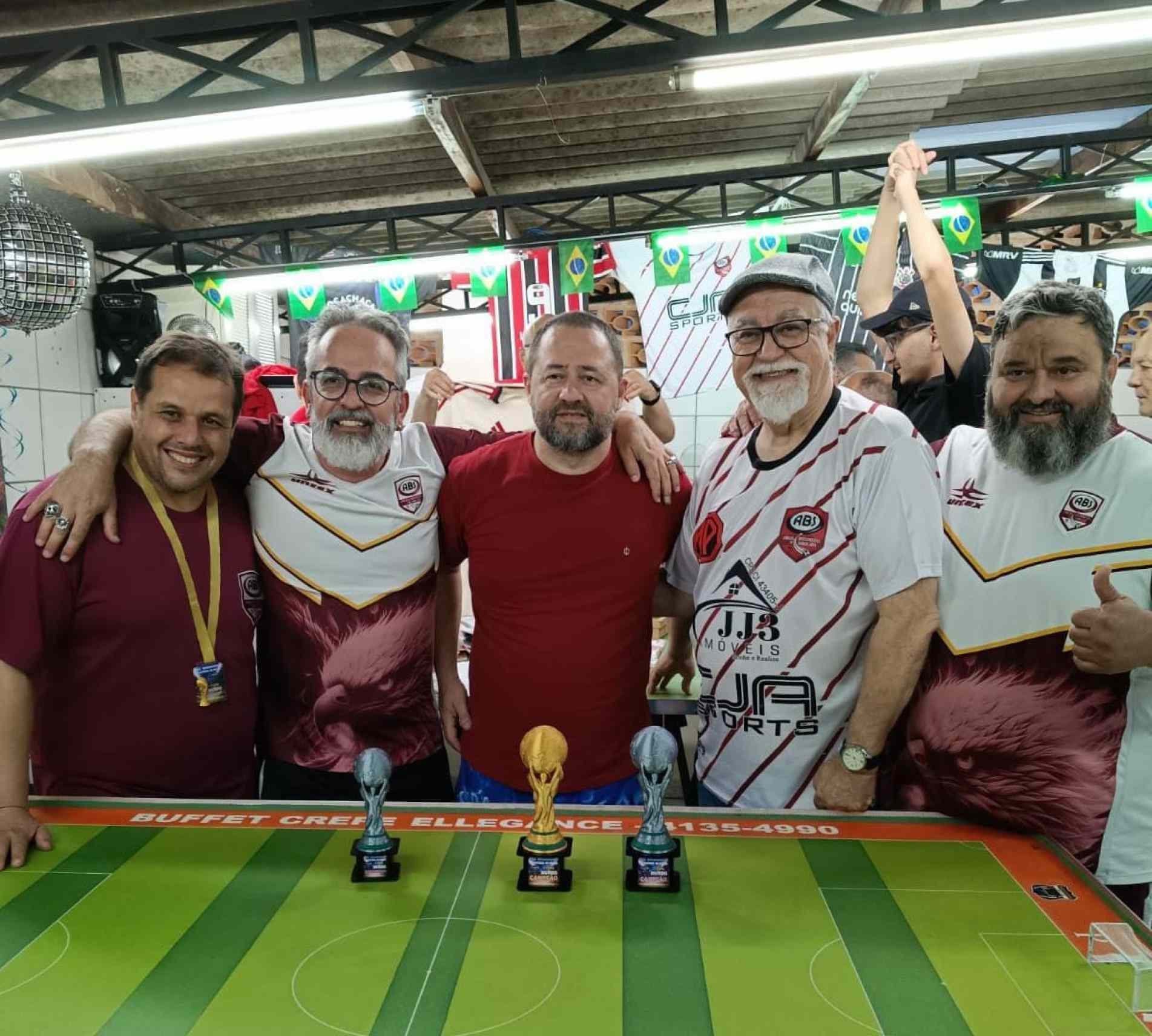 Gilson, Caio, Claudemir Nenê, Geraldo e Régis: conquistas nas categorias ouro e prata