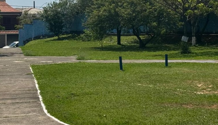 Assentos que existiam na Praça dos Sorocabanos foram furtados há três anos