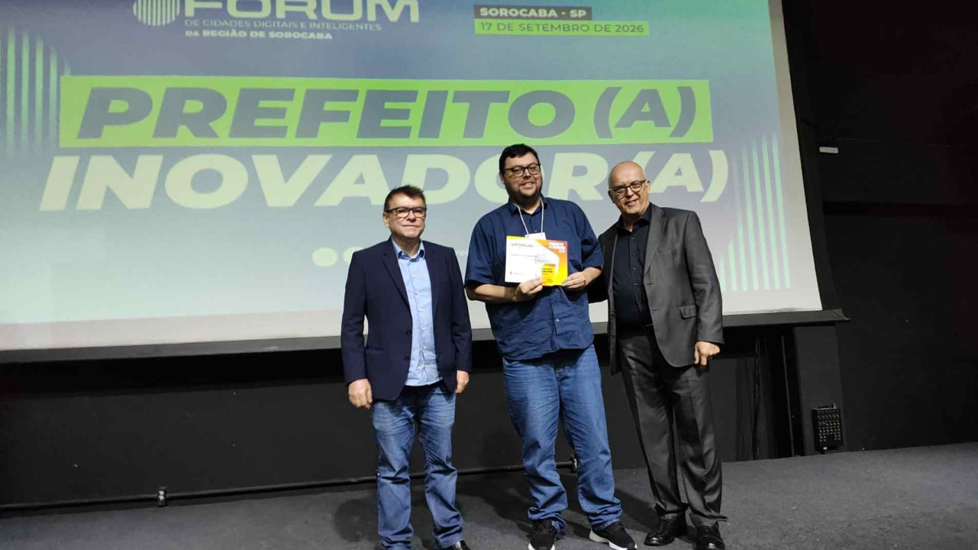 Representando o prefeito Rodrigo Manga (sem partido), o presidente do Parque Tecnol&oacute;gico, Nelson Cancellara, recebeu o reconhecimento