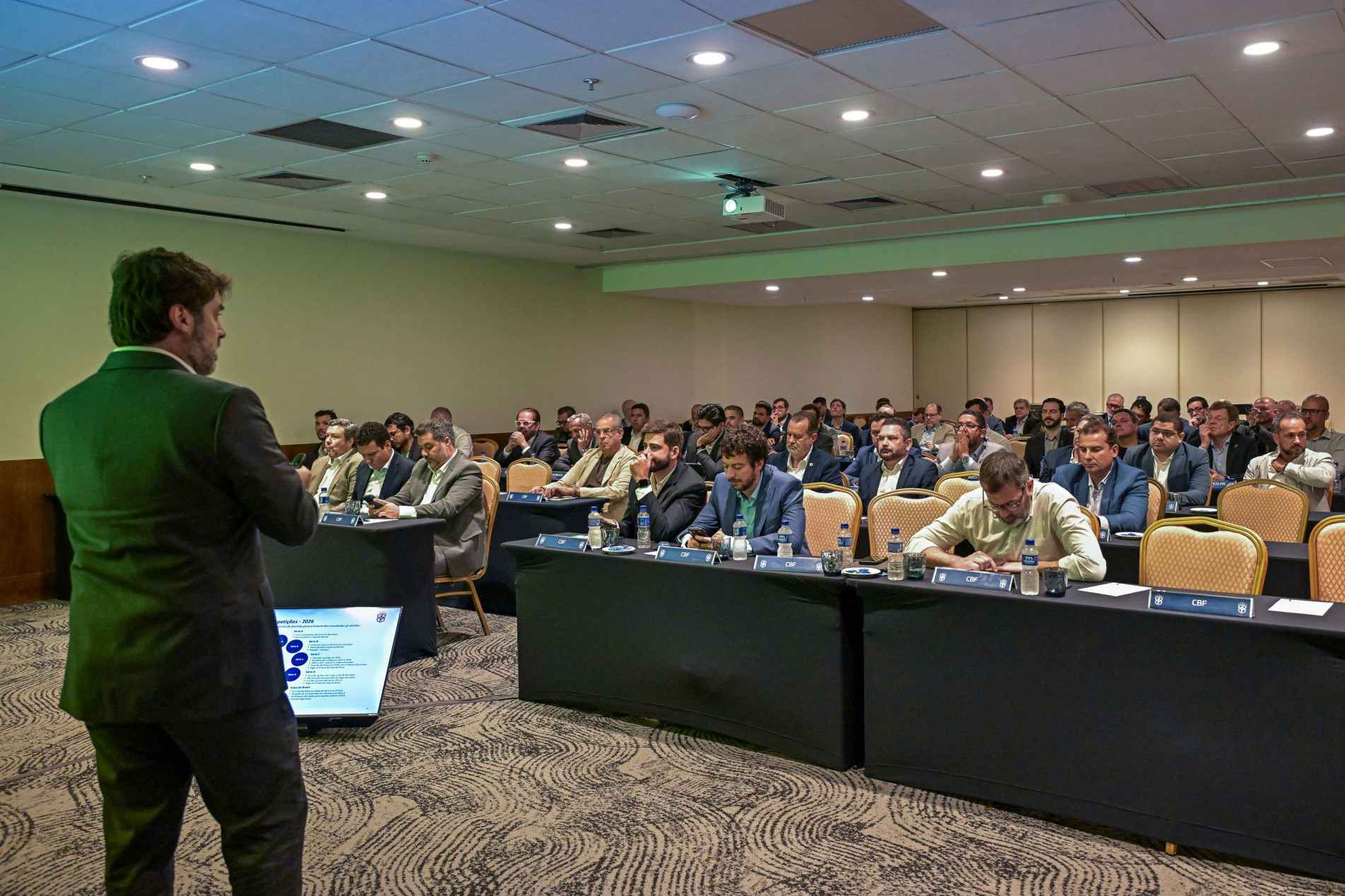Reunião entre CBF, clubes e federações definiu mudanças importantes para as próximas temporadas