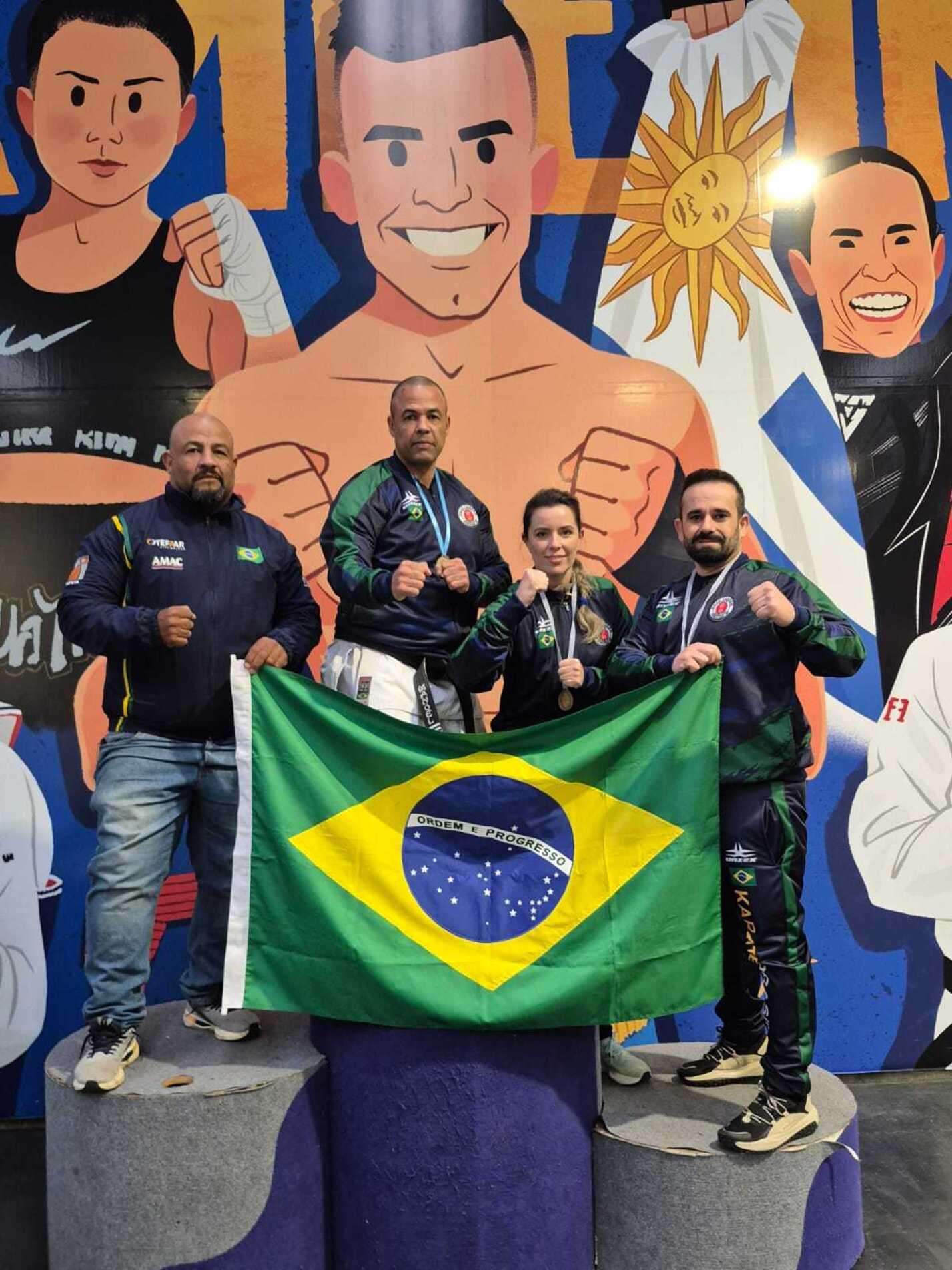 Atletas terminam participação com duas medalhasde ouro e uma de bronze