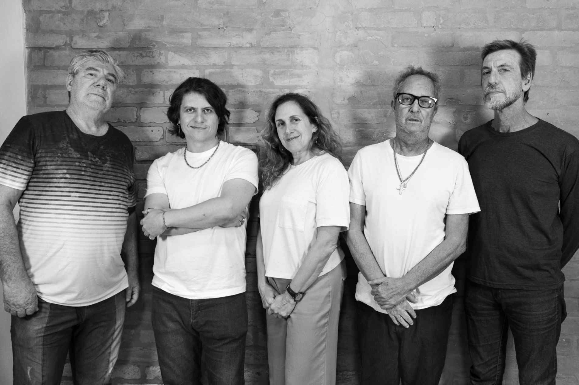 Integram o coletivo os artistas e produtores Antônio Pacheco, Edgard Steffen Junior, Lauren França, Paulo Ochandio e Rubião Cozer