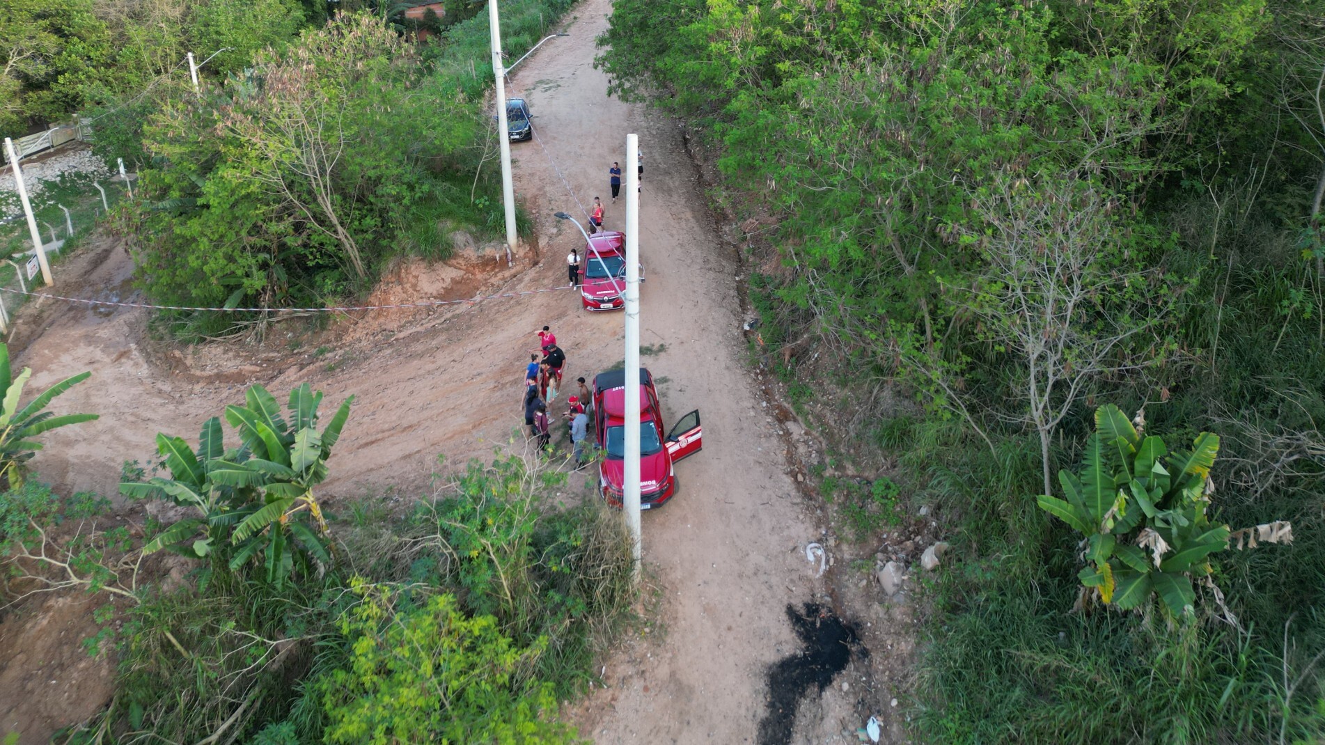 Atuação dos bombeiros e de populares no resgate garantiu que o adolescente fosse salvo e encaminhado ao pronto-socorro de Votorantim