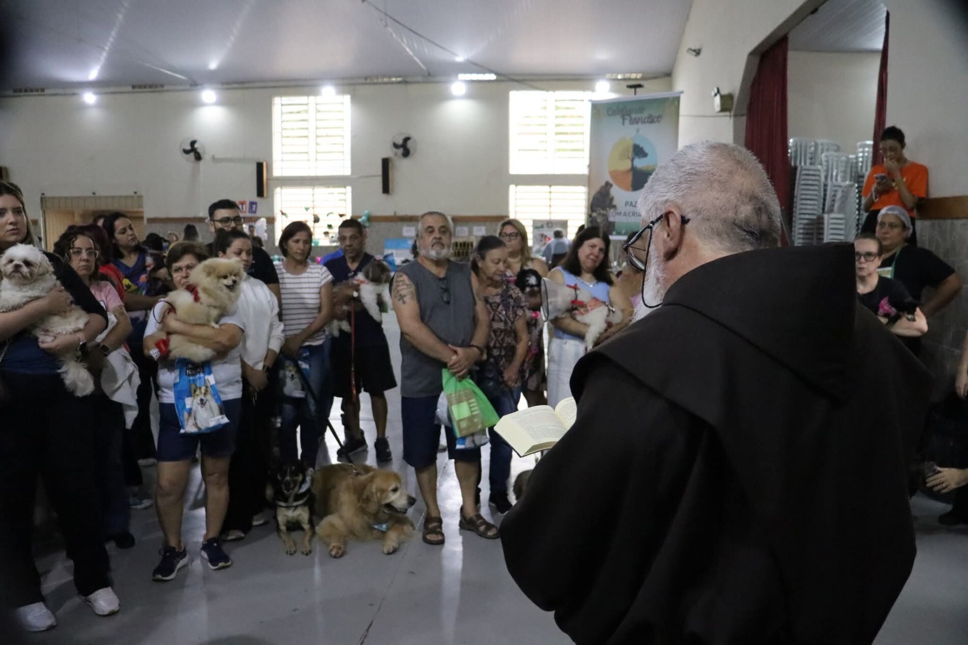 Bênção dos animais renune fiéis em 2025