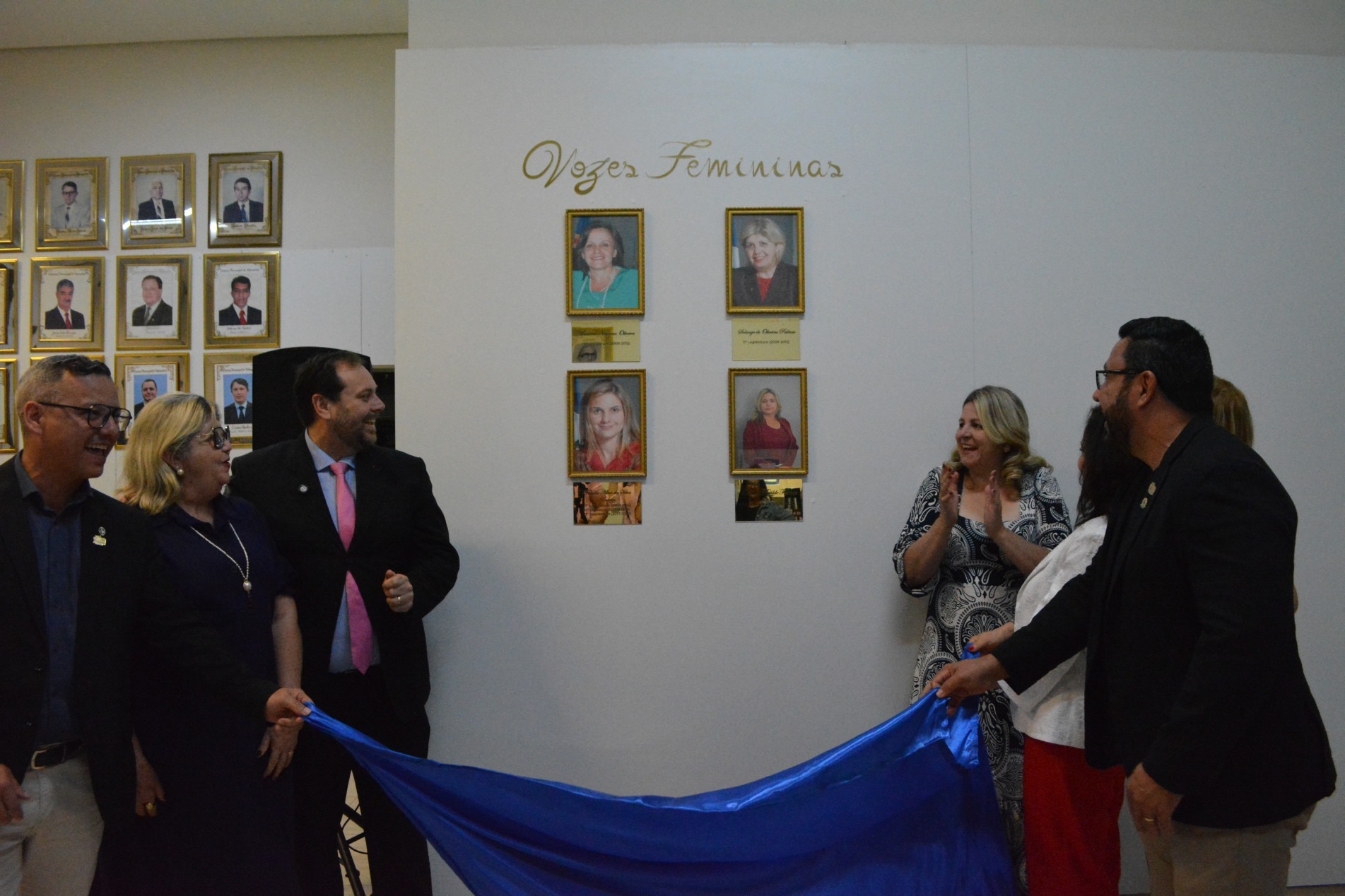 Mural reúne registros de mulheres queatuaram no Legislativo de Votorantim