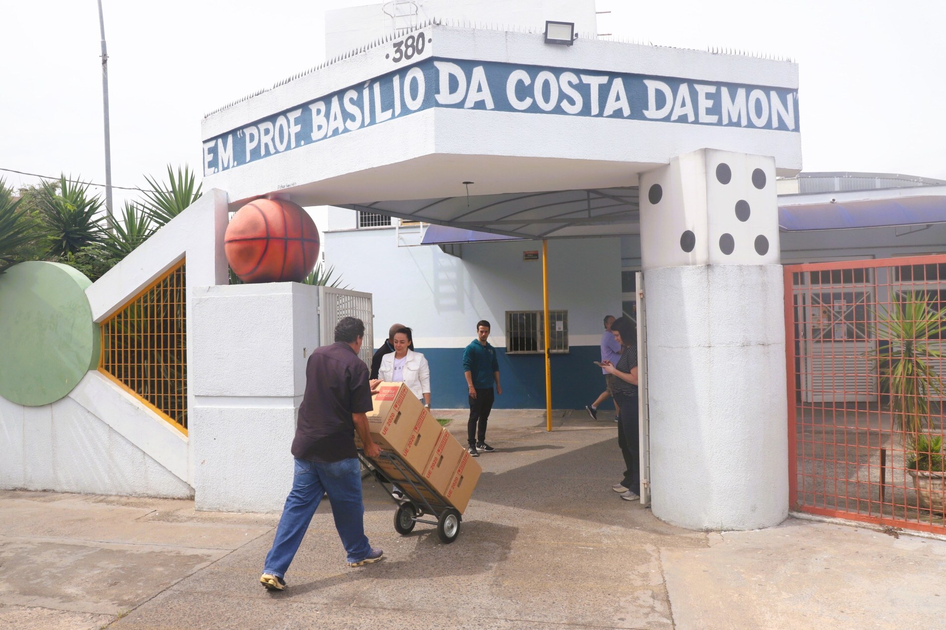 Depois das 17h de domingo, aparelhoa estarão apto a serem recolhidos