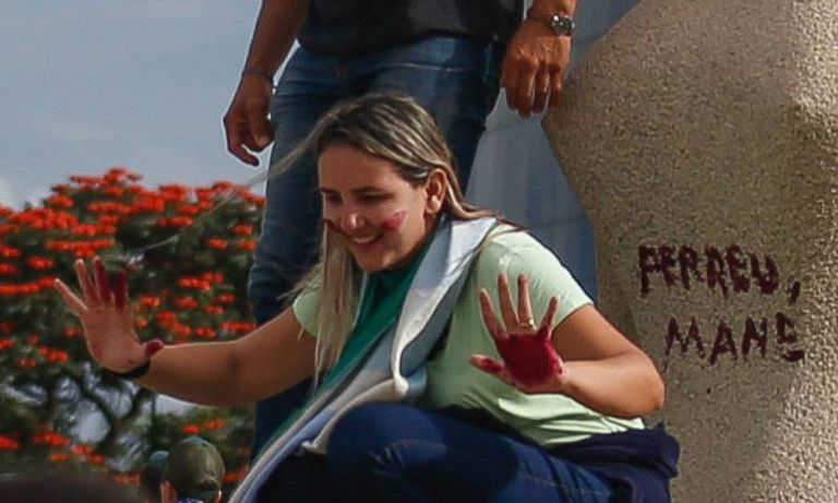 Cabeleireira participou dos atos golpistas em 2023