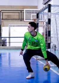 Guilherme Carneiro fez 16 defesas na vit&oacute;ria que garantiu ao Handebol Sorocaba vaga in&eacute;dita no Final Four - Kamila Fran&ccedil;a