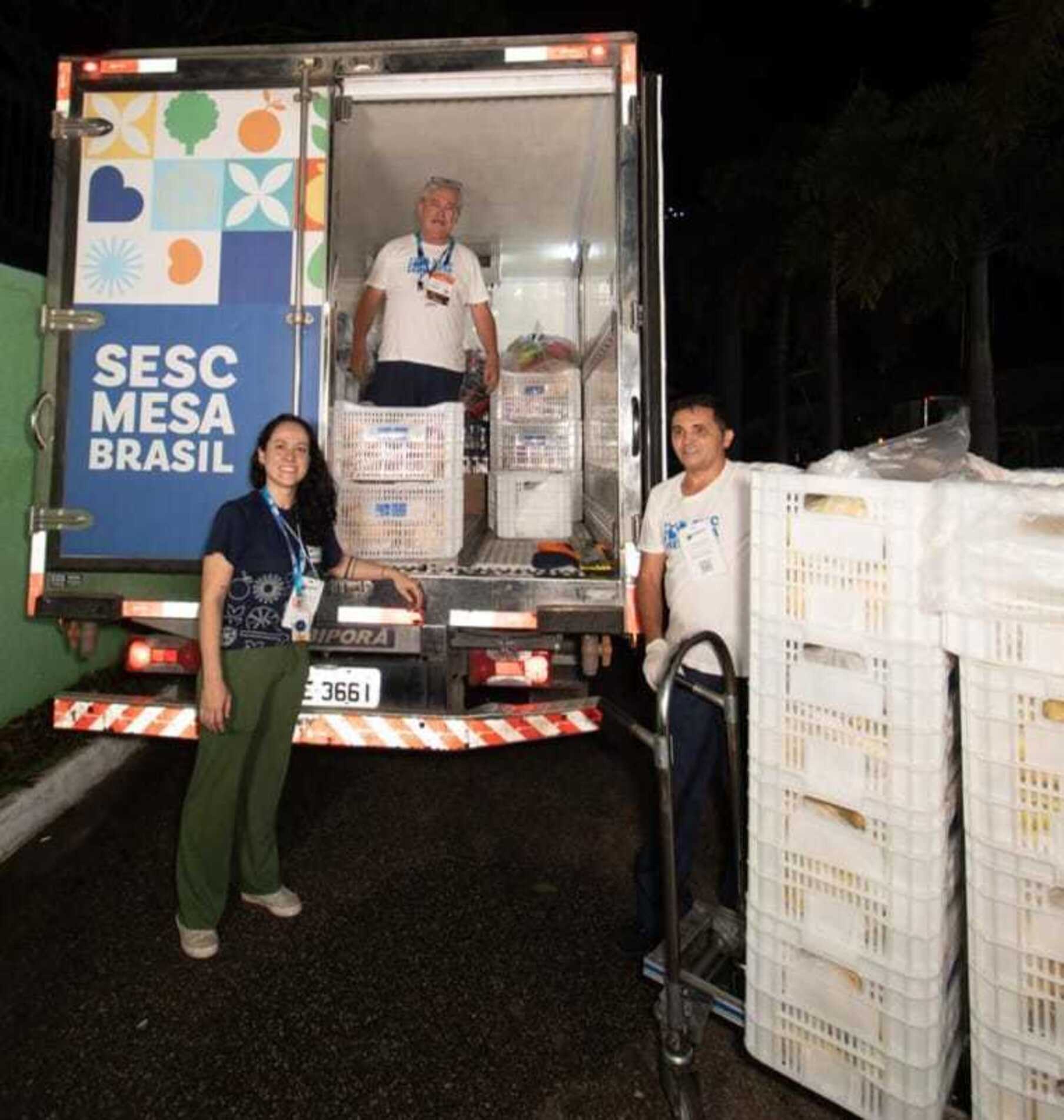 Do total arrecadado, 1.368,4 quilos são excedentes dos expositores que participaram da feira