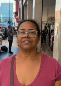 Cristiane Oliveira Neves utiliza o Uber seis vezes por semana e estima pagar entre R$ 25 e R$ 35 por corrida - Jo&atilde;o Frizo