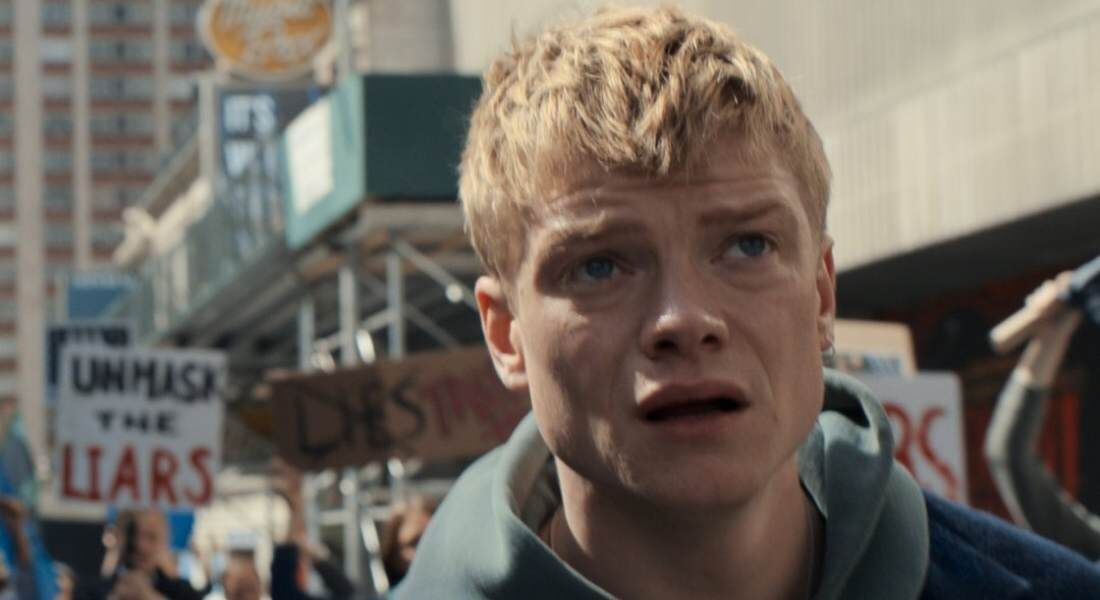 Tom Rhys Harries interpreta Matt Hagen, ator que 
se transforma no vilão do novo filme da DC Studios