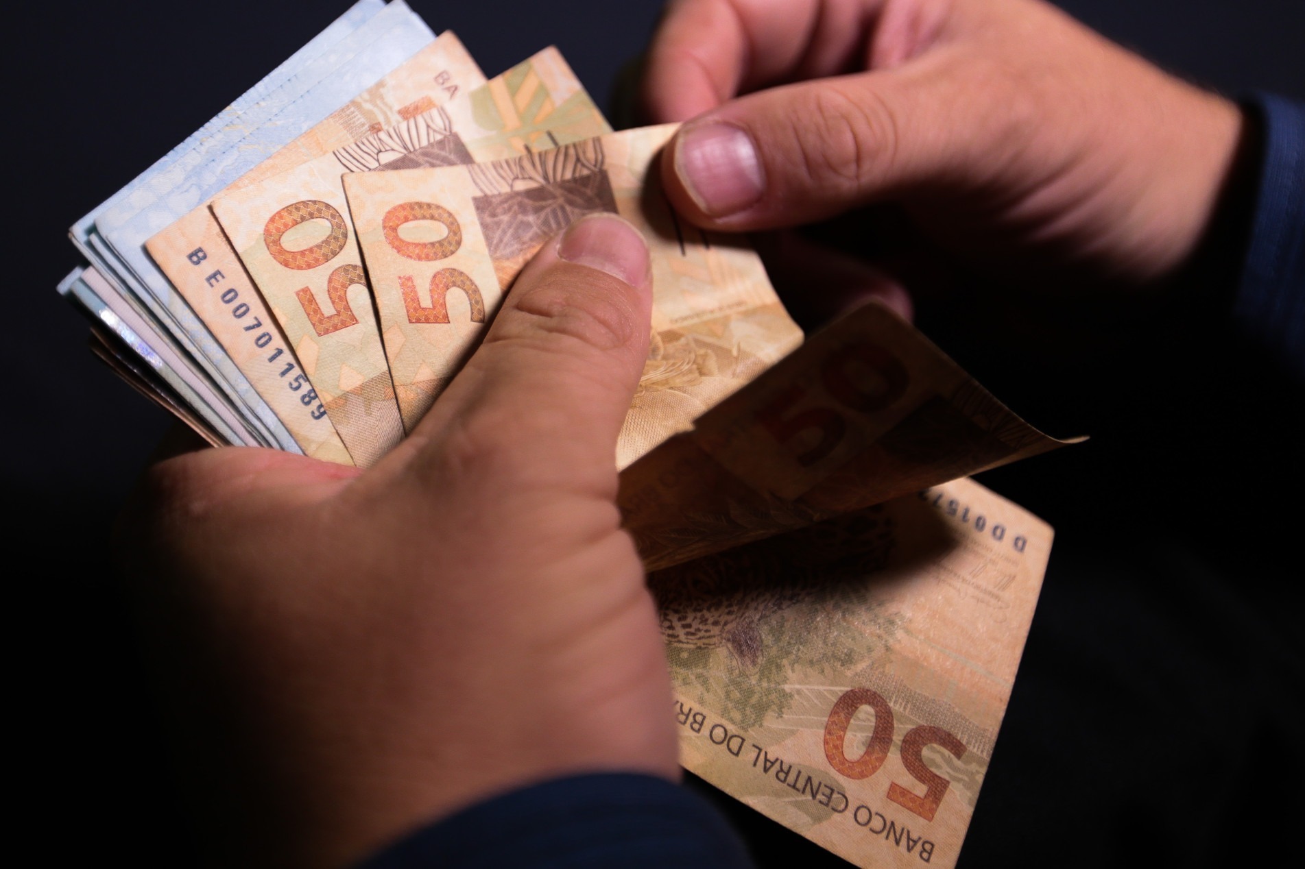 É preciso reconhecer que salários não são desperdício