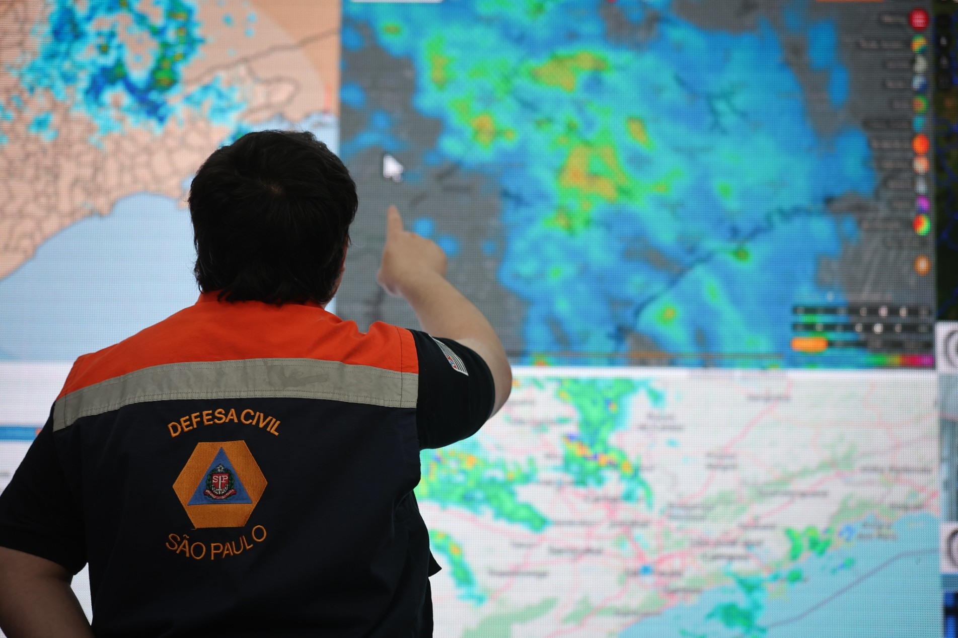 De acordo com a Defesa Civil estadual, as regiões central, de Campinas, de Sorocaba e da faixa leste paulista foram as mais atingidas pelas precipitações