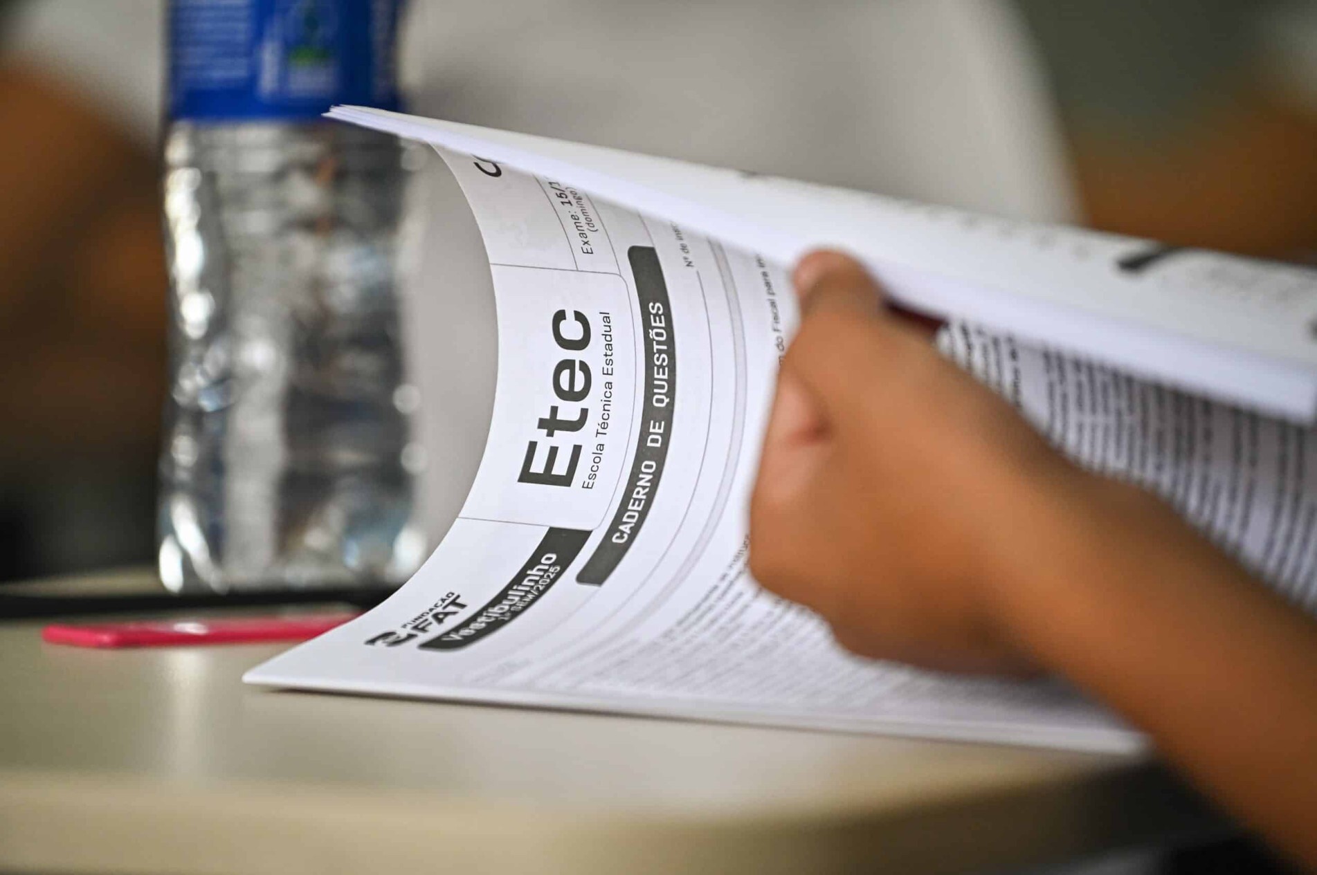 Há mais de 200 opções de cursos, e os candidatos podem consultar as vagas por unidade, município e período no portal