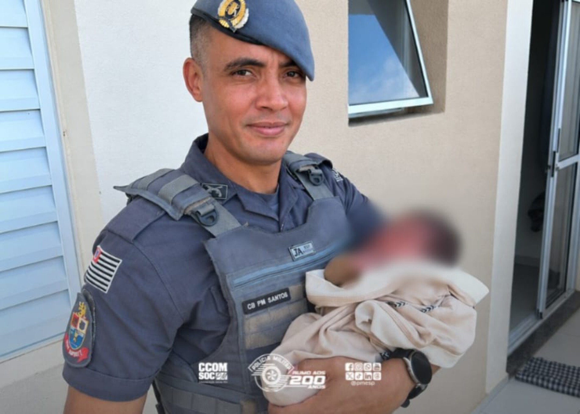 PM salva recém-nascido de sete dias de engasgamento 