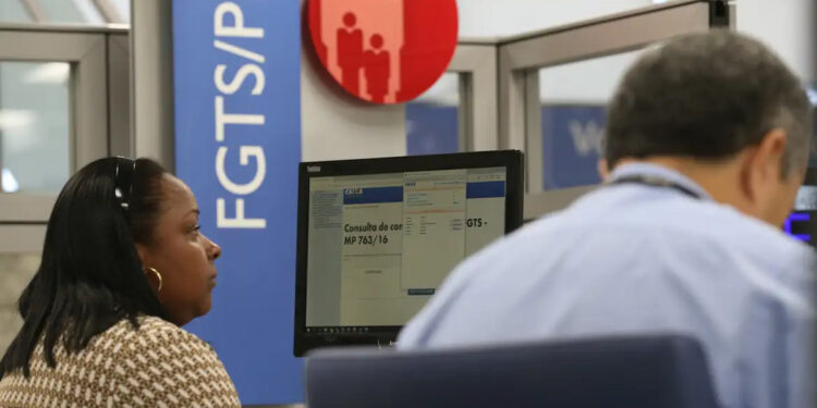 Quem tem FGTS consegue pagar dívidas com desconto de até 90% em 2026