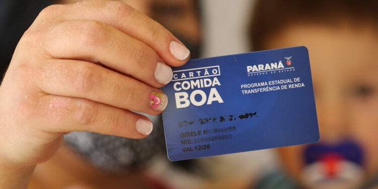 Programa Cartão Comida Boa: paga benefício de R$ 80 por mês para garantir acesso a alimentos às famílias no Paraná