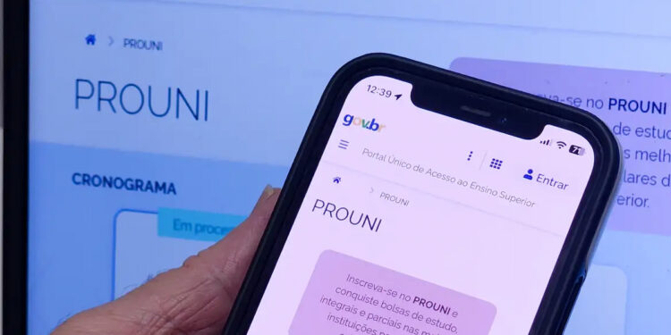 Quem estudou pelo ProUni consegue realizar mais qualificações de graça?