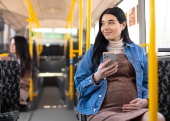Lei determina que os bancos da janela sejam reservados para mulheres nos ônibus