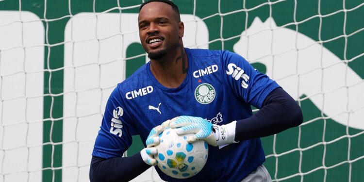 Santos acerta a saída de zagueiro, e Palmeiras define a chegada de reforço para o gol