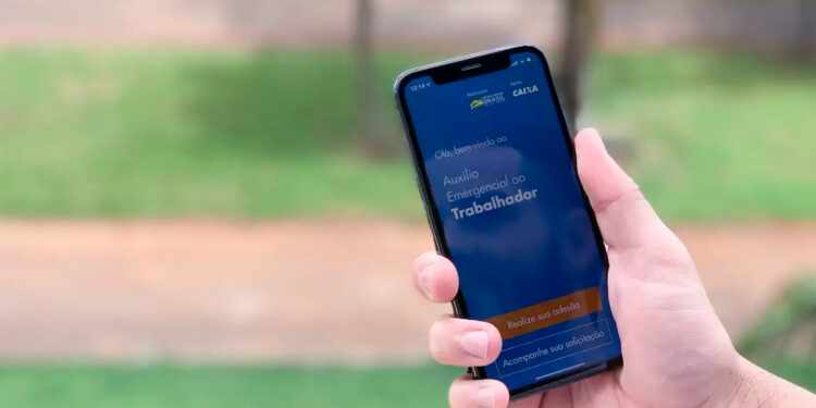 Quem usa o Caixa Tem pode solicitar crédito de até R$ 800