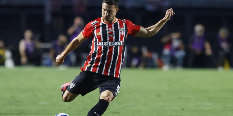 São Paulo prepara pacotão com 5 jogadores para deixar o clube