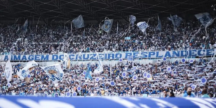 Cruzeiro comprou um gringo por R$ 31 milhões e tem interesse em dois jogadores do São Paulo