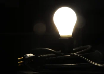 Brasileiros são comunicados de um aumento médio de 20% na conta de luz neste estado