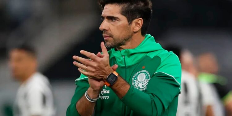 Cabo Verde não se contenta em parar a Espanha e sonha com um técnico do Brasileirão