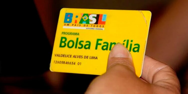 Poder Executivo convoca beneficiários do Bolsa Família para procedimento até o final de junho nesta cidade