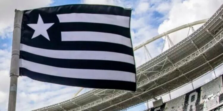 Botafogo tem interesse em atacante avaliado em 6 milhões de euros e pode negociar argentino