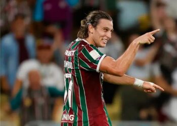 Enquanto estuda vender Canobbio ou Serna, o Fluminense acerta a saída de atacante