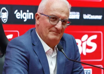 São Paulo negocia a contratação de jogador do futebol mexicano, enquanto o Corinthians fechou com ex-Vasco da Gama
