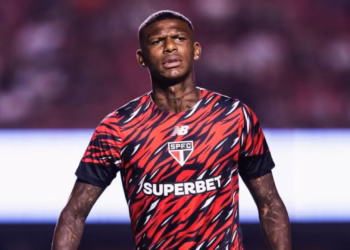 Enquanto o Santos quer Arboleda, o São Paulo já contratou o primeiro reforço