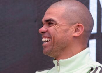 Zagueiro Pepe se aposentou do futebol há tempos e hoje ganha a vida dessa forma