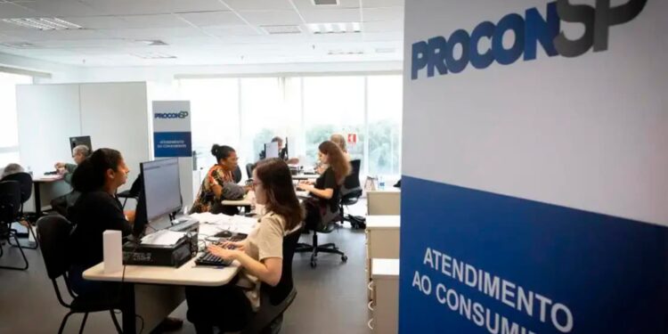 Regra do Procon sobre pagamento em dobro em caso de cobrança errada
