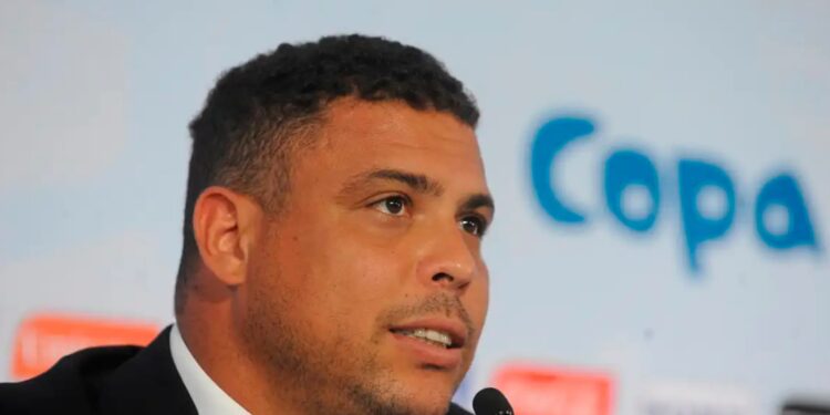 Apartamento cobertura de luxo de Ronaldo, de R$ 41 milhões, tem 5 quartos, 7 banheiros e muito mais