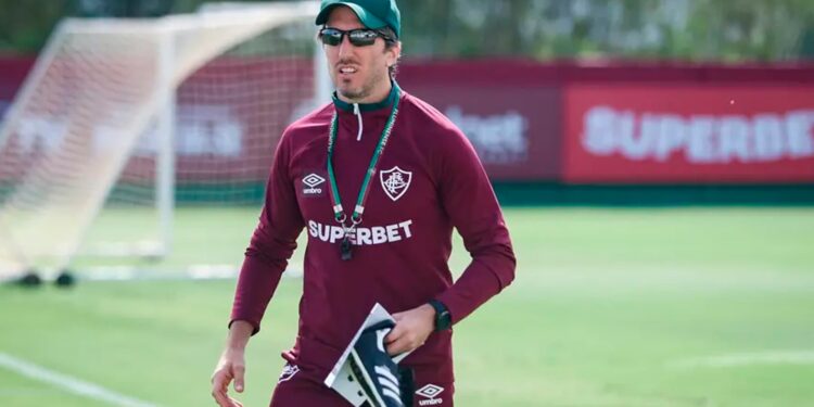 Fluminense prepara nova investida por Nino e compra de volante convocado para a Seleção do Brasil
