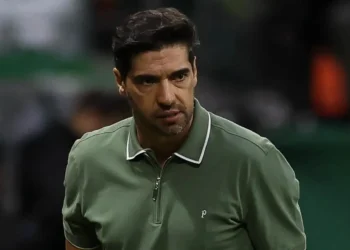 Enquanto o Palmeiras pode perder Abel Ferreira para a Premier League, o Atlético-MG fechou com um novo reforço