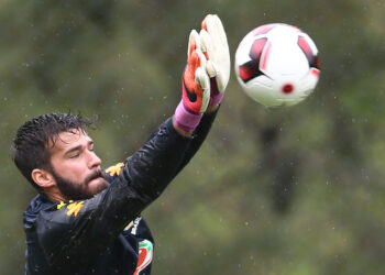 Enquanto Alisson ganha R$ 4,44 milhões no Liverpool, o herói do Marrocos nos pênaltis ganha bem mais
