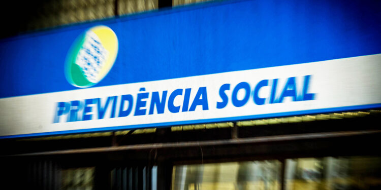 Alerta do INSS sobre tentativa de golpe se passando pela Central 135